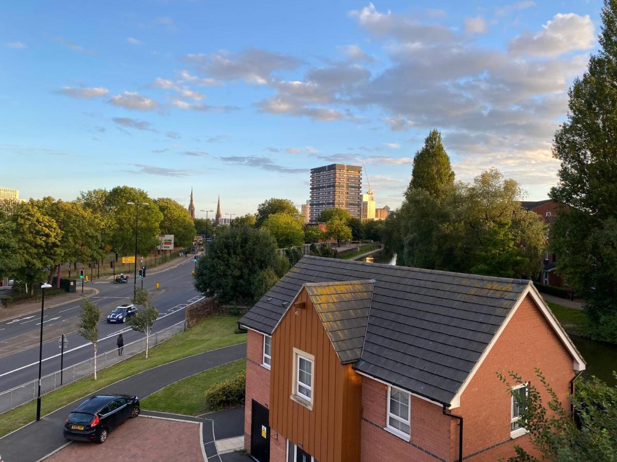 Cathedral View Daire Coventry Dış mekan fotoğraf